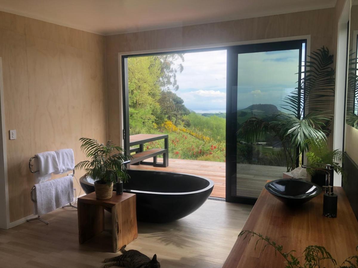 Whakaipo Bay Cabin Retreat Taupo Eksteriør bilde