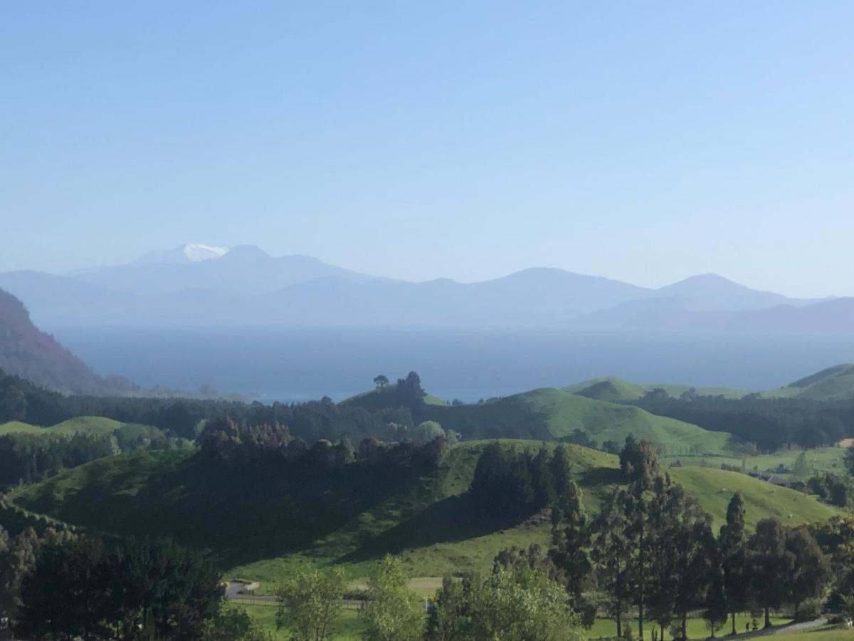 Whakaipo Bay Cabin Retreat Taupo Eksteriør bilde